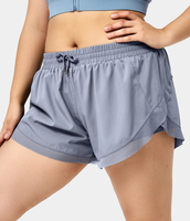 Halara - Plus-Size 2-in-1 Shorts mit Kordelzug und Kontrastmesh 10, 2 cm - Faded Denim - 1X