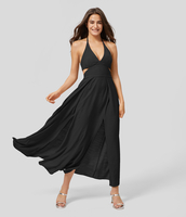 Halara - Rückenfreies,  ausgeschnittenes Flowy-Maxi-Kleid mit tiefem V-Ausschnitt,  Neckholder,  Bindeband und Schlitz - Schwarz - L