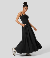 Halara - Rückenfreies,  plissiertes,  ausgestelltes Maxi-Flowy-Trägerkleid mit Seitentaschen - Schwarz - M