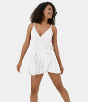 Halara - Rückenfreies,  ärmelloses 2-in-1-Mini-Rüschenkleid mit V-Ausschnitt und Seitentasche - Weiß - XL