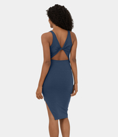 Halara - Rückenfreies,  verdrehtes,  ärmelloses,  figurbetontes Midi-Freizeitkleid mit Seitenschlitz - Dark Denim - L