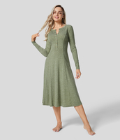 Halara - Rundhals-Knopf-Langarm-Flare-Midi-Freizeitkleid - Light Green Floral Yarn - XS