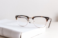 2 Hoya Kunststoffgl ser inkl. Hi-Vision LongLife UV Control