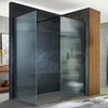 Begehbare Dusche,  gerilltes Glas Schwarz,  Eckeinbau,  Duschwanne mit Schiefer-Effekt,  Größe wählbar ab 1100mmx700mm,  geriffelt - Florence Hudson Reed