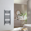 Flacher Design Handtuchheizkörper in Grau (Carbon Grey),  Größe wählbar ab 800x500mm – Lustro Hudson Reed