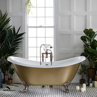 Freistehende Badewanne mit erhöhten Rückenschrägen,  175 x 73 cm - in Gold Metallic mit Füßen in geölter Bronze – Retro - Oxford von Hudson Reed