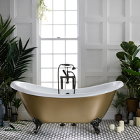Freistehende Badewanne mit erhöhten Rückenschrägen,  175 x 73 cm - in Gold Metallic mit Füßen in Schwarz – Retro - Oxford von Hudson Reed