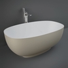 Freistehende Badewanne zwei Rückenschrägen Matt Cappuccino 1400mm x 753mm - RAK Cloud x Hudson Reed