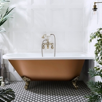 Freistehende Eck-Badewanne,  1685mm x 750mm Rechtsbündig in Kupfer Metallic mit Füßen in gebürstetem Gold - Retro - Oxford von Hudson Reed
