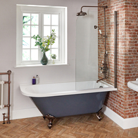 Freistehende Eckbadewanne in Steingrau mit Aufsatz in Bronze,  1685mm x 750mm,  Links- oder Rechtsbündig – Füße in geölter Bronze – Elton Hudson Reed