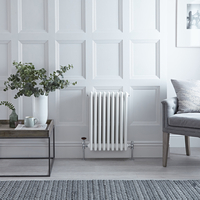 Gliederheizkörper 4-lagig Horizontal Weiß 600mm x 444mm 910 Watt - Stelrad Regal von Hudson Reed