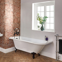 Halbfreistehende Badewanne,  1685mm x 750mm,  linksbündig – Füße in Schwarz – Oxford von Hudson Reed