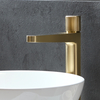 Hohe Waschtischarmatur 1-Loch mit Push Button,  in satiniertem Gold - Idro Hudson Reed