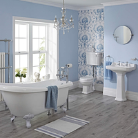 Nostalgie Bad Set - Toilette,  Waschbecken,  Badewanne und Armaturen - Löwenfüße Weiß,  von Hudson Reed