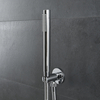 Runde Handbrause mit integriertem Wasseranschluss in der Halterung,  von Hudson Reed