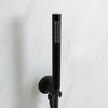 Rundes Handbrauseset mit Halterung integriertem Auslassbogen und Brauseschlauch,  in Schwarz – Nox Hudson Reed
