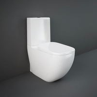 Stand-WC ohne Spülrand aufgesetzter Spülkasten & Sitz mit Absenkautomatik Glanz-Weiß - RAK Illusion x Hudson Reed