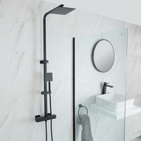 Teleskop-Duschsäule mit quadratischem Thermostat,  Handbrause und Duschkopf,  in Schwarz – Preto Hudson Reed