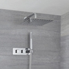 Thermostat mit Handbrause & 30x30cm Wand-Duschkopf,  Unterputz Wandmontage - Kubix,  von Hudson Reed