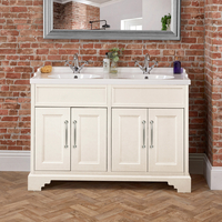 Traditioneller Waschtischunterschrank mit Doppelwaschbecken,  1200mm - Antikes Weiß - inkl. klassischen Möbelgriffen in gebürstetem Messing - Thornton