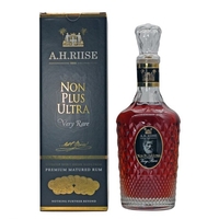 A.H. Riise Non Plus Ultra 0, 7 L 42% vol