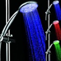 7 Farben LED Light Abgerundete Top-Spray Duschkopf Badezimmer mit Dusch Chrome Coated