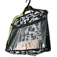 Über der Tür hängen Schwarz-Speicher-Organisator