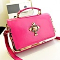 Caelyn Frauen elegante Metall Dekoration Tragbare Fuchsia Tote