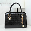 Caelyn Frauen eleganter Alligator-Haut-Muster Solid Color Schwarz Tote