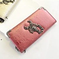 Caelyn Frauen eleganter Red Scorpion Muster Lange Clutch