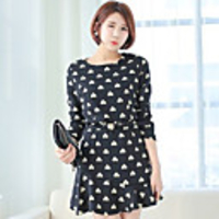 Caelyn Frauen Herz-Druck Rundhals Schwarzes Kleid