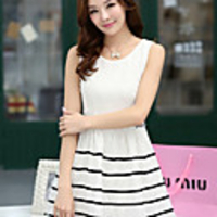 Caelyn Frauen Stripe Sleeveless Spitze Print Weißes Kleid