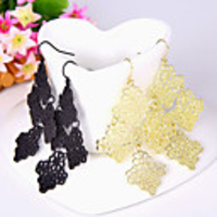 Japan und Südkorea Bohemian hohle Blatt Ohrringe weibliche vier Blume-förmige Ohrringe E951 E952