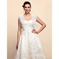 Kurze Ärmel Spitze Hochzeit / Party Jacken / Wraps