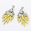 Kushang Bohemian Flügel Ohrringe (Gelb)