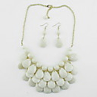 Kushang Fashion Resin Drops Halskette mit Ringen (weiß)