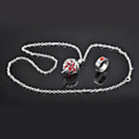 Kyoko Sakura Karte verpackt Round Kernel Cosplay Halskette und Ring