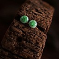 Maizi Frauen grüne Porzellanohrstecker