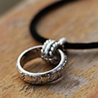 Maizi Frauen tibetischen Ring-Anhänger-Halskette