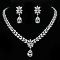 Mode Blumen-Diamant-Schmuck-Set (Halskette,  Ohrringe)