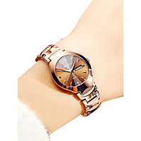 Quarzuhren für Damen Analog-Digital Quarz Luxus Modisch Wasserdicht Kalender Nachts leuchtend Metall Legierung Lightinthebox