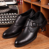 Wayaly Freizeit Persönlichkeit Buckle Tipp-Schuhe (schwarz)