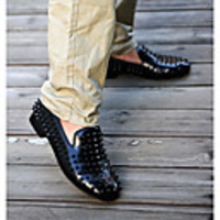 Wayaly koreanischen britischen Freizeit Atmungsaktives Leopard Nieten-Schuhe (schwarz,  Leopard)