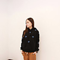 Weiman Daisy gestickte Dick Zerkratzt Velvet Hoodies (Schwarz)