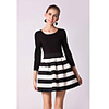 Weimeijia runde Kragen-Strickwaren Stripes Ballonkleid