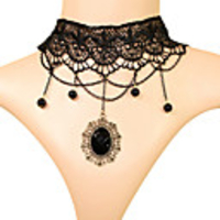 Weinlese hohle Spitze Bead Träne Halskette