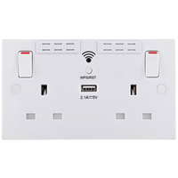 Britischer allgemeiner Wi-Fi-Extender geschalteter Doppelsteckdose + USB-Port - Weiß