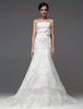 A-Linie-Brautkleid aus mit trägerlosem Design und Pailletten und Schleppe in Elfenbeinfarbe