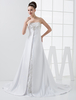 A-Linie-Brautkleid aus Satin mit Hof-Schleppe in Weiß