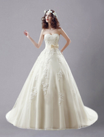 A-Linie-Brautkleid aus Tüll mit Herz-Ausschnitt mit Stickereien Mit Schleppe in Champagnerfarbe